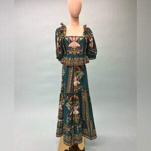 Lug Von Siga Daphne Top and Cassia Skirt Set